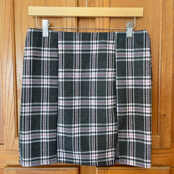 Full Tilt Womens L Plaid Mini Skirt Split Hem Black White Pink Stretch USA Made - Picture 2 of 13